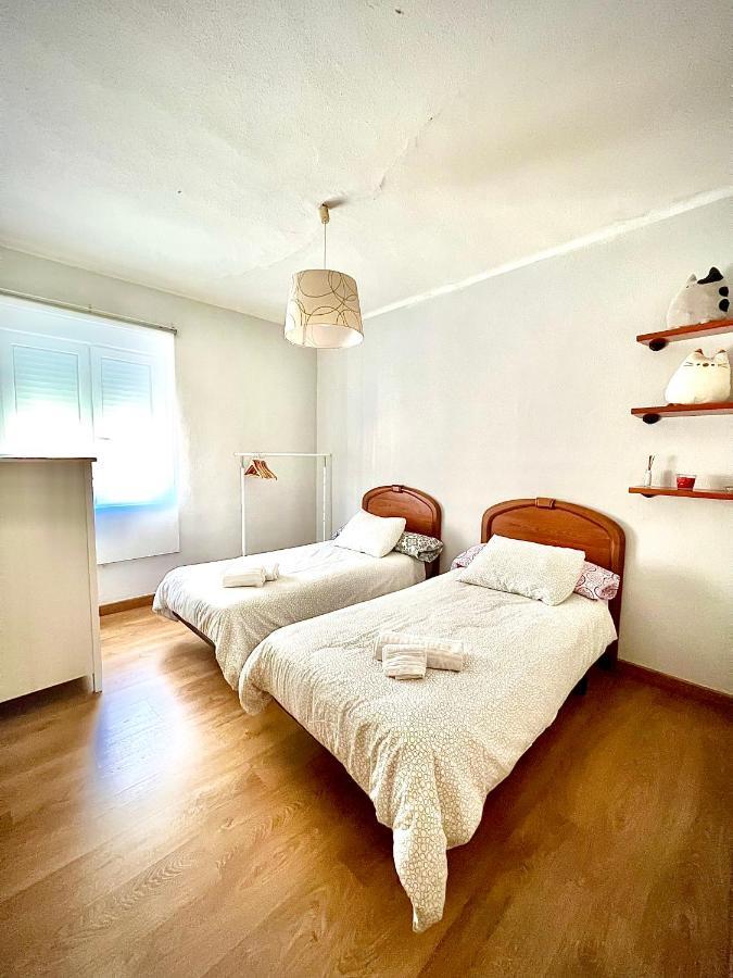 לאנס Apartamento Puertu Chicu Con Plaza De Garaje Privada מראה חיצוני תמונה
