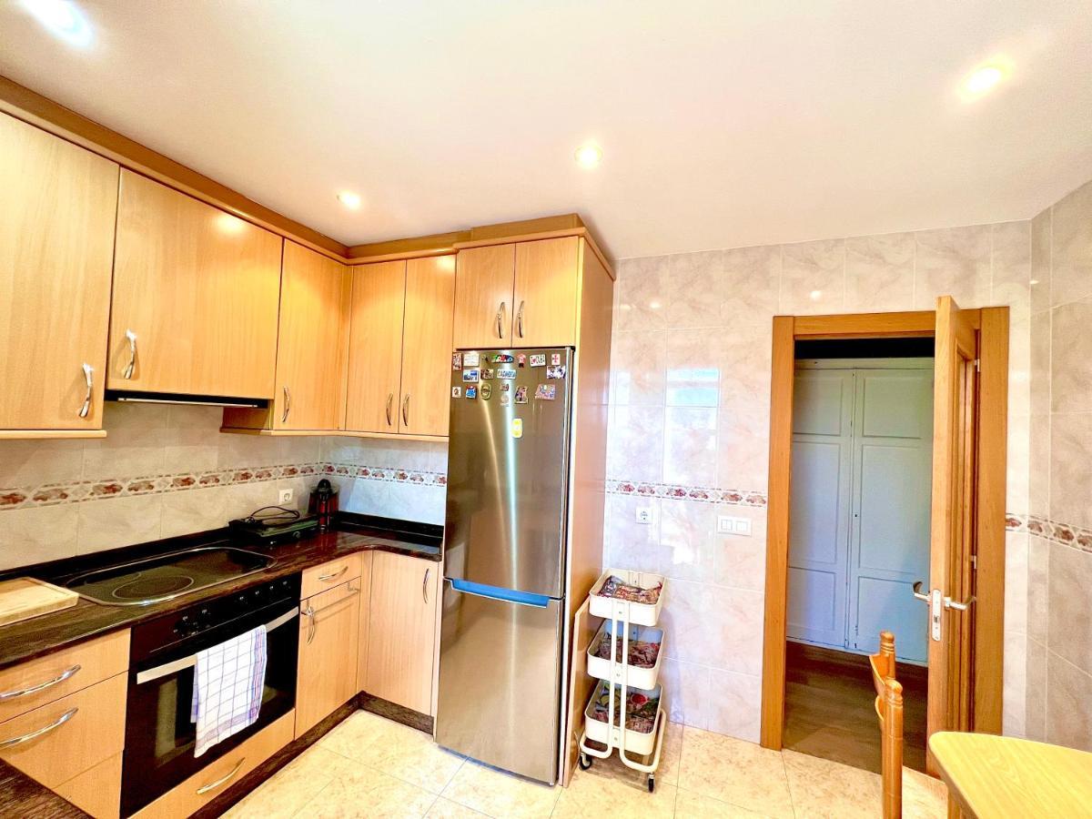 לאנס Apartamento Puertu Chicu Con Plaza De Garaje Privada מראה חיצוני תמונה